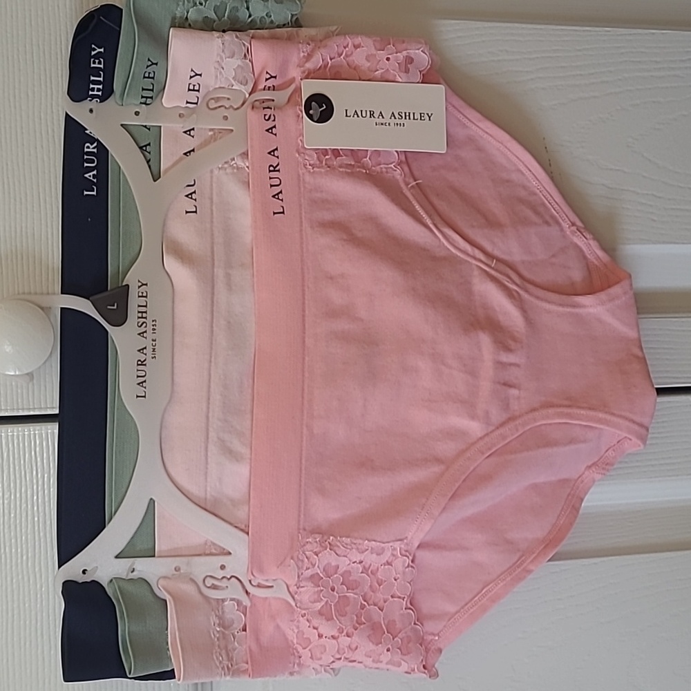 4 pair women's underwear